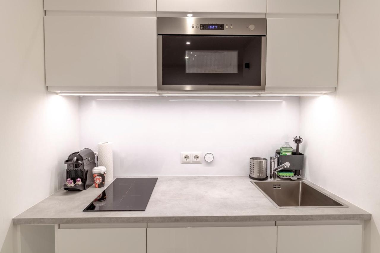 Boutique Sky City Apt. With Balcony / Top Spot Βιέννη Εξωτερικό φωτογραφία