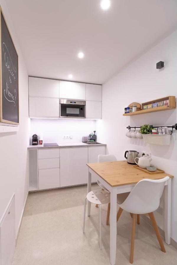 Boutique Sky City Apt. With Balcony / Top Spot Βιέννη Εξωτερικό φωτογραφία